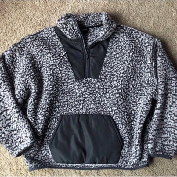 Women’s Half Zip Fleece Pullover - Picture 1 of 5